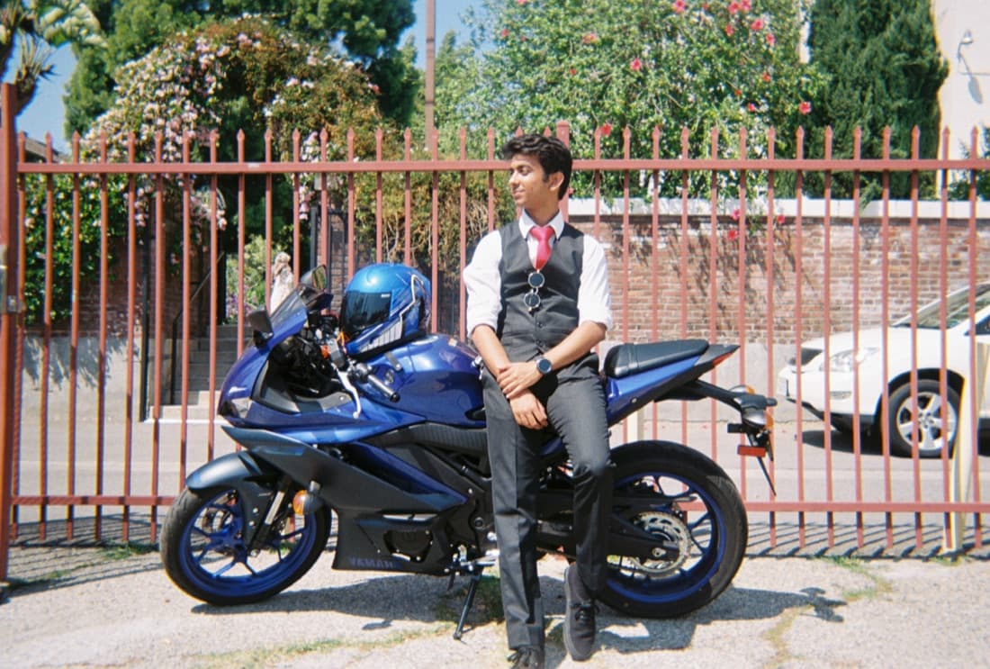 Nishant on his blue Yamaha R3